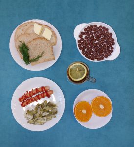 Śniadanie - dieta wysokokaloryczna, owoc do podwieczorku 12/03/2024